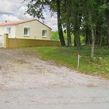 Appartement Charmant A Breuillet Avec Jardin Spacieux Dış mekan fotoğraf